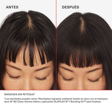 Cargar imagen en el visor de la galería, Olaplex No. 4D Clean Volume Detox Shampoo en Seco 50ml