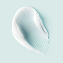 Cargar imagen en el visor de la galería, Textura Botella Acondicionador Ouidad VitalCurl Plus Balancing Rinse 250ml para equilibrar e hidratar rizos.