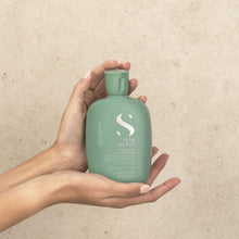 Cargar imagen en el visor de la galería, Alfaparf Milano Semi di Lino Scalp Renew Energizing Shampoo 250ml
