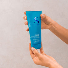 Cargar imagen en el visor de la galería, Alfaparf Milano Semi di Lino Curls Enhancing Low Acondicionador 200ml
