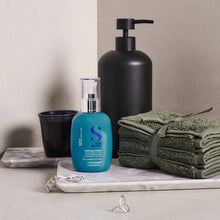 Cargar imagen en el visor de la galería, Alfaparf Milano Semi di Lino Curls Defining Crema para Rizos 125ml
