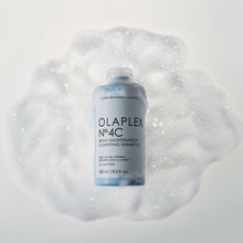 Cargar imagen en el visor de la galería, Olaplex No. 4C Bond Shampoo Clarificador 250ml
