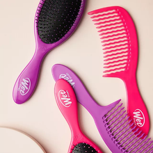 Cargar imagen en el visor de la galería, Wet Brush Detangling Comb Pink Peine Desenredante
