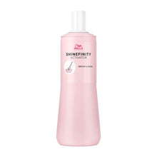 Cargar imagen en el visor de la galería, Wella Shinefinity Activador Brocha Y Cio 1Lt
