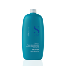 Cargar imagen en el visor de la galería, Alfaparf Milano Semi di Lino Curls Enhancing Low Shampoo 1000ml para definición de rizos y control de frizz superior
