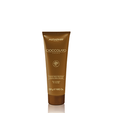 Cargar imagen en el visor de la galería, Alfaparf Milano Cioccolato Crema Capilar 250g nutritiva con protección térmica para un cabello sin frizz y con brillo extremo
