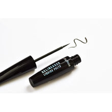 Cargar imagen en el visor de la galería, Delineador Ojos Líquido Rr Negro Hb-8406 5.8ml
