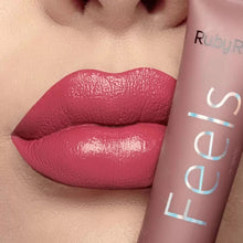 Cargar imagen en el visor de la galería, Labial Líquido Feels Ruby Rose Tono-355 Hb-8229 9.5ml
